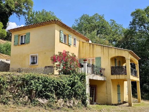 Maison de luxe à Les Adrets-de-l'Estérel, Var