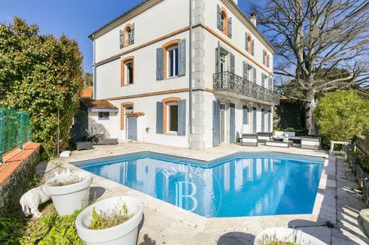 Castres, Tarnの高級住宅