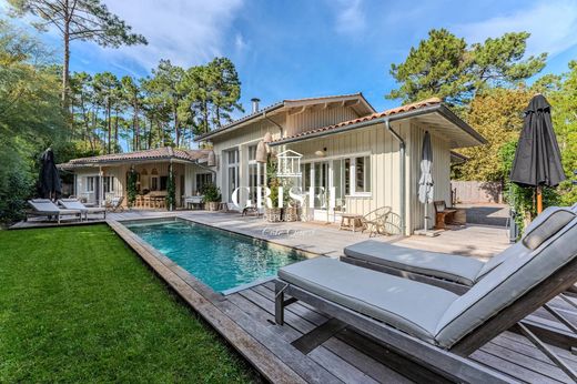 Luxury home in Lège-Cap-Ferret, Gironde