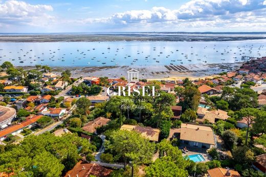 Villa in Lège-Cap-Ferret, Gironde