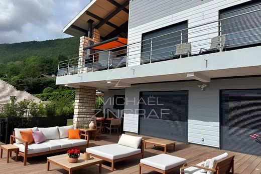 Maison de luxe à Sevrier, Haute-Savoie