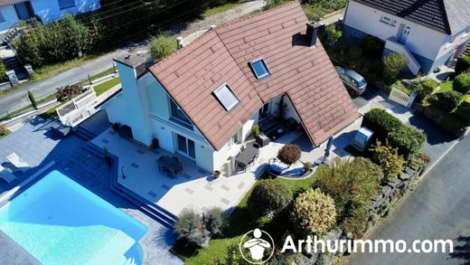 호화 저택 / Audincourt, Doubs