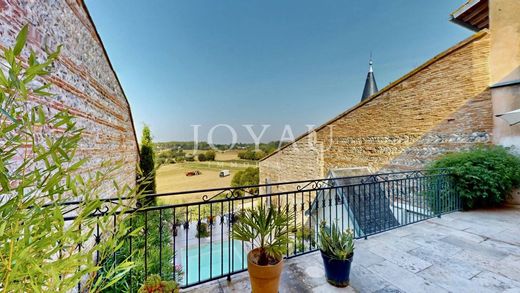 Luxury home in Carbonne, Upper Garonne