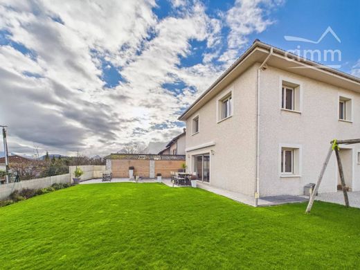 Casa de lujo en Claix, Isere