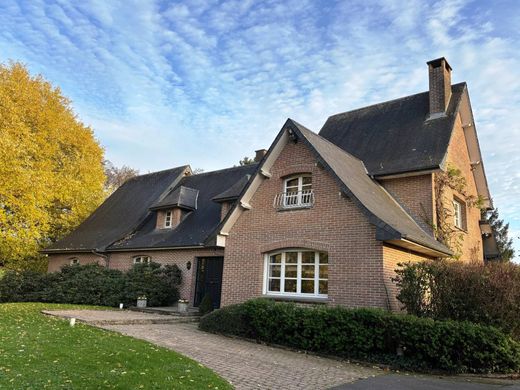 Casa di lusso a Haut-Lieu, North