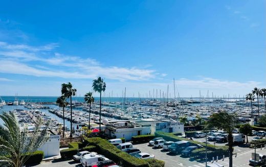 아파트 / Golfe-Juan, Alpes-Maritimes