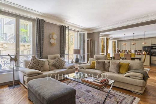 Apartment in La Muette, Auteuil, Porte Dauphine, Paris