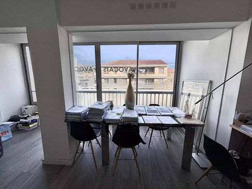 Büro in Cannes, Alpes-Maritimes