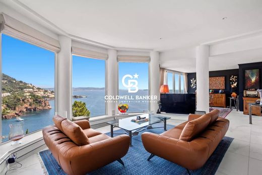 Appartement à Théoule-sur-Mer, Alpes-Maritimes