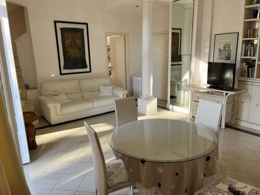 ‏דירה ב  Roquebrune-Cap-Martin, Alpes-Maritimes