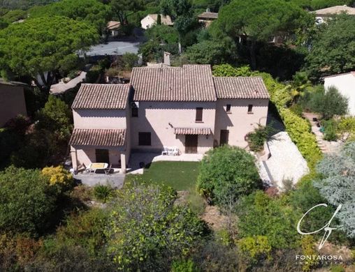 Fréjus, Varの高級住宅