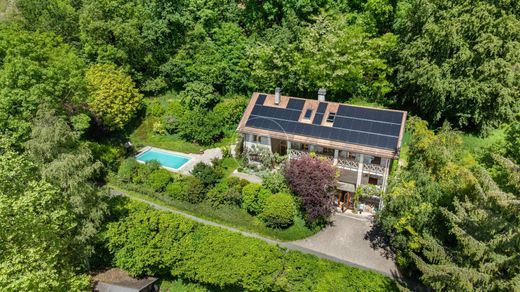 Luxus-Haus in Essertines-sur-Rolle, Nyon District