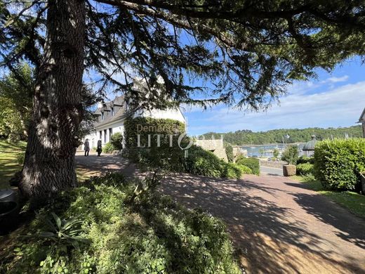 Villa in Lézardrieux, Côtes-d'Armor