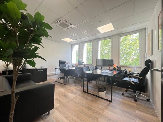 Office in Charenton-le-Pont, Val-de-Marne