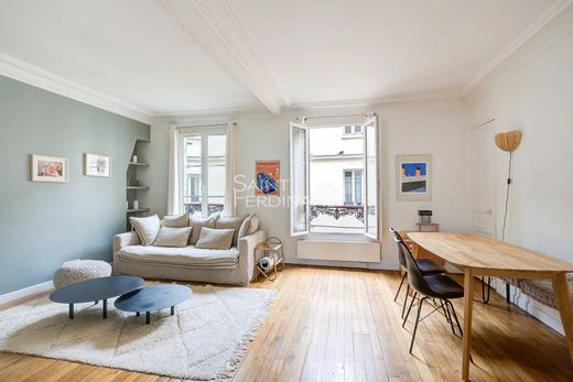 Apartment in Motte-Picquet, Commerce, Necker, Paris