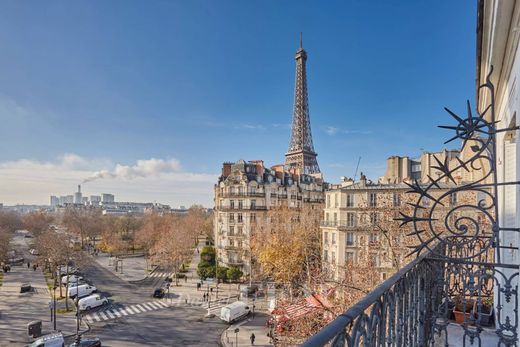 エッフェル塔　アンヴァリッド-エコール・ミリテール　サン・トーマ・ダカン, Parisのアパートメント