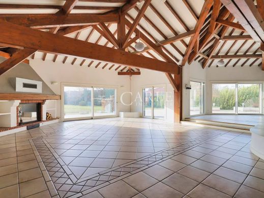 Вилла, Genas, Rhône