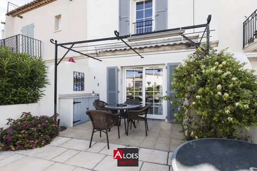 Casa de lujo en Aigues-Mortes, Gard