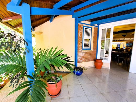 豪宅  Saint-Joseph, Martinique