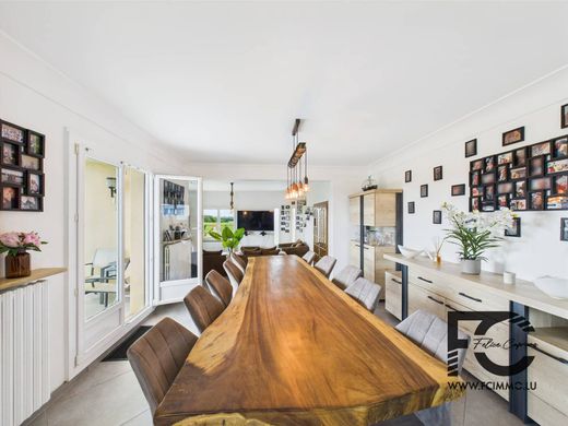 Luxury home in Longuyon, Meurthe et Moselle