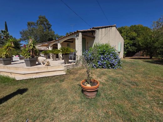 Luxury home in Puget-sur-Argens, Var