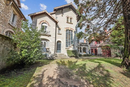 Fontainebleau, Seine-et-Marneの高級住宅