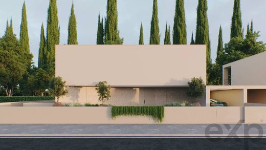 Luxury home in Charneca de Caparica, Almada