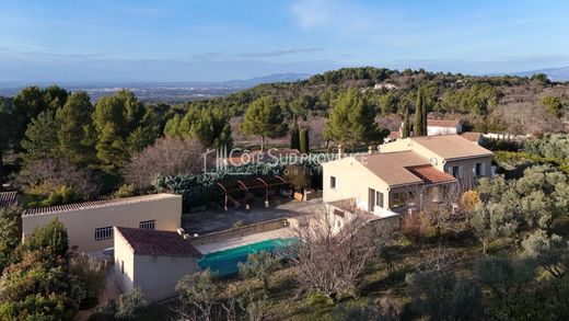 Вилла, La Roque-sur-Pernes, Vaucluse