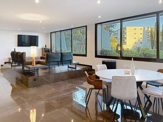 ‏דירה ב  קאן, Alpes-Maritimes