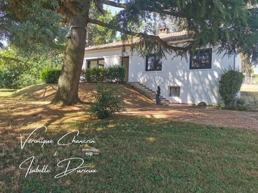 Элитный дом, Сен-Жени-Лаваль, Rhône