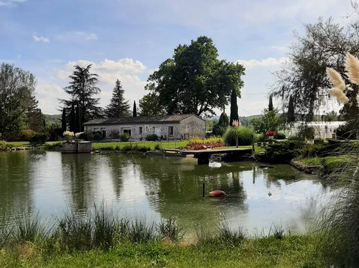 Casa di lusso a Barjac, Gard