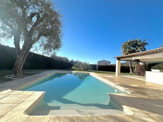 아파트 / Vence, Alpes-Maritimes