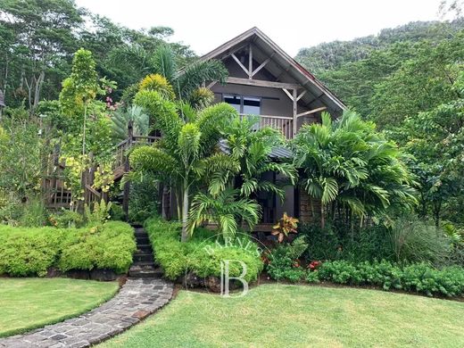 Luxury home in Sebastopol, Flacq District