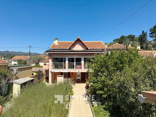 Luxury home in Plan-de-Cuques, Bouches-du-Rhône