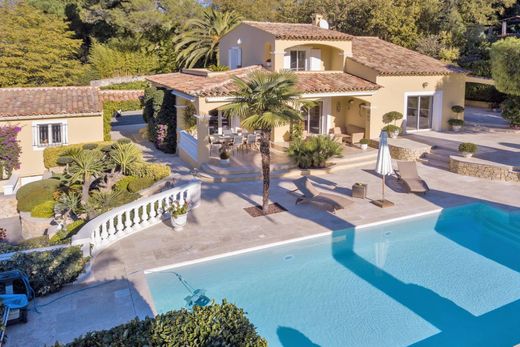Luxe woning in Roquefort-les-Pins, Alpes-Maritimes