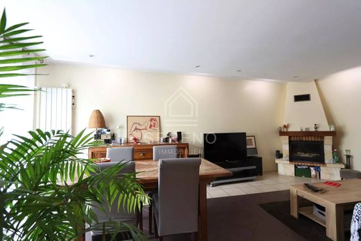 Luxury home in Noisy-le-Grand, Seine-Saint-Denis