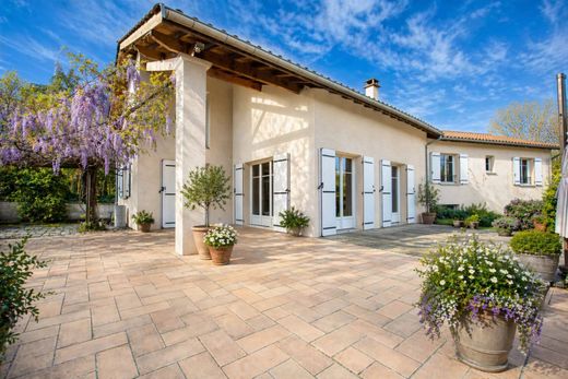 Luxus-Haus in Dardilly, Rhône