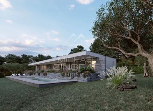 Grond in Vence, Alpes-Maritimes