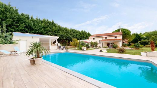 Luxury home in Montrabé, Upper Garonne