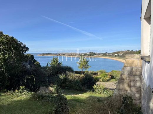 Luxury home in Trébeurden, Côtes-d'Armor