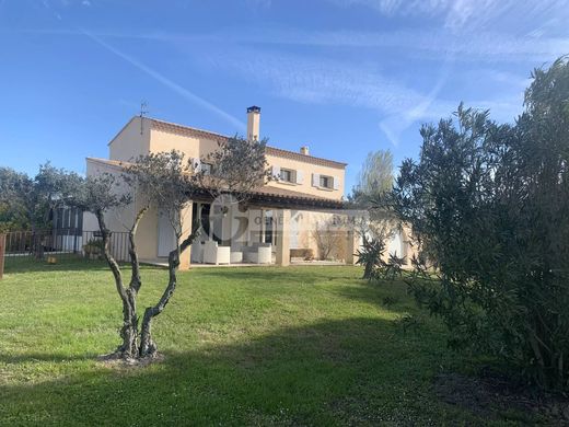 Luxury home in Fourques (Gard), Gard