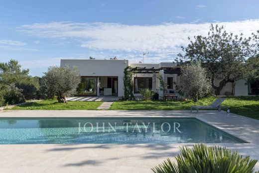 Villa in Sant Carles de Peralta, Province of Balearic Islands