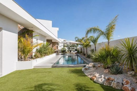 Luxury home in Perpignan, Pyrénées-Orientales