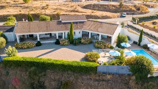 Villa a Lézignan-Corbières, Aude