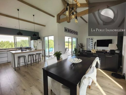 Montalzat, Tarn-et-Garonneの高級住宅