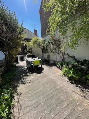 منزل ﻓﻲ Pantin, Seine-Saint-Denis