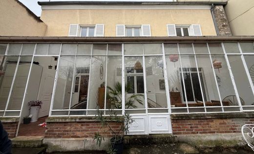 Maison de luxe à Melun, Seine-et-Marne