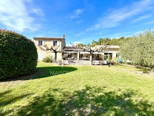 Luxe woning in Lacoste, Vaucluse