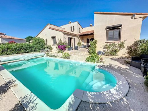 Villa in Montesquiu d'Albera, Pyrénées-Orientales