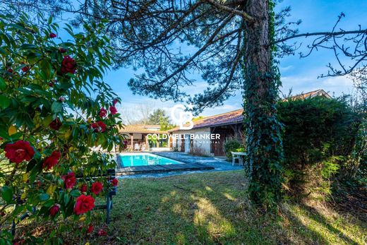 Luxury home in Seignosse, Landes
